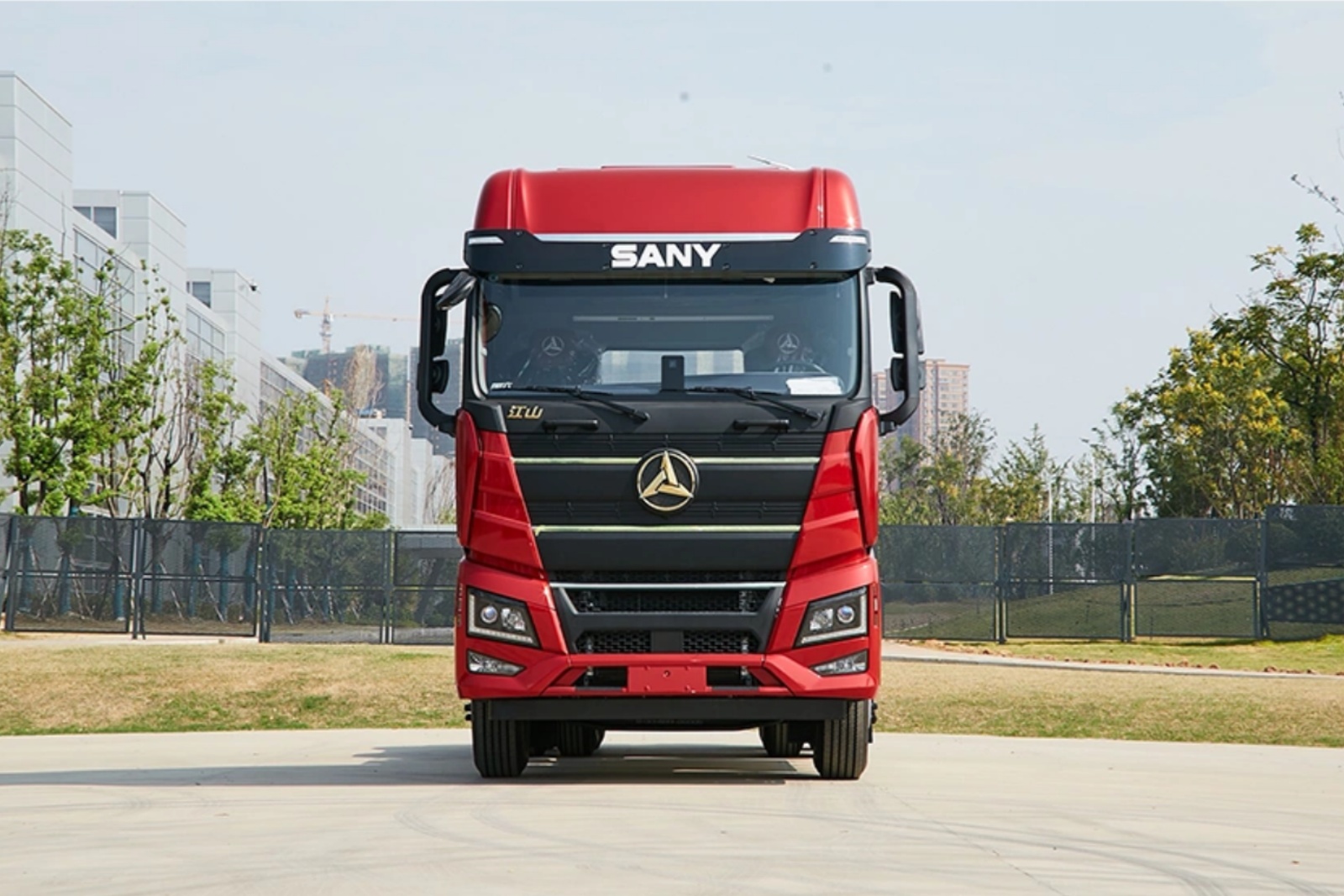 三一 新(xīn)英傑485支線(xiàn)版 牽引車(chē)