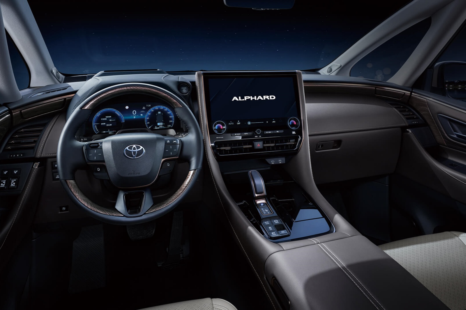 豐田埃爾法2.5L智能(néng)電(diàn)混雙擎