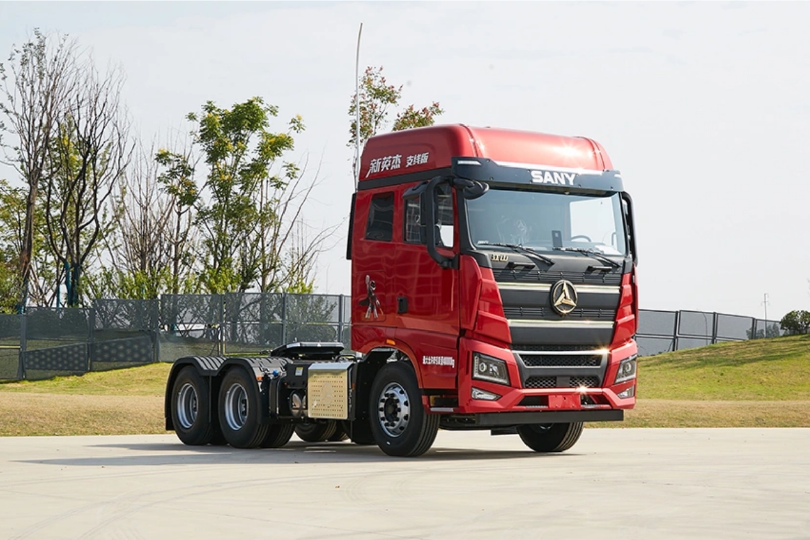 三一 新(xīn)英傑485支線(xiàn)版 牽引車(chē)