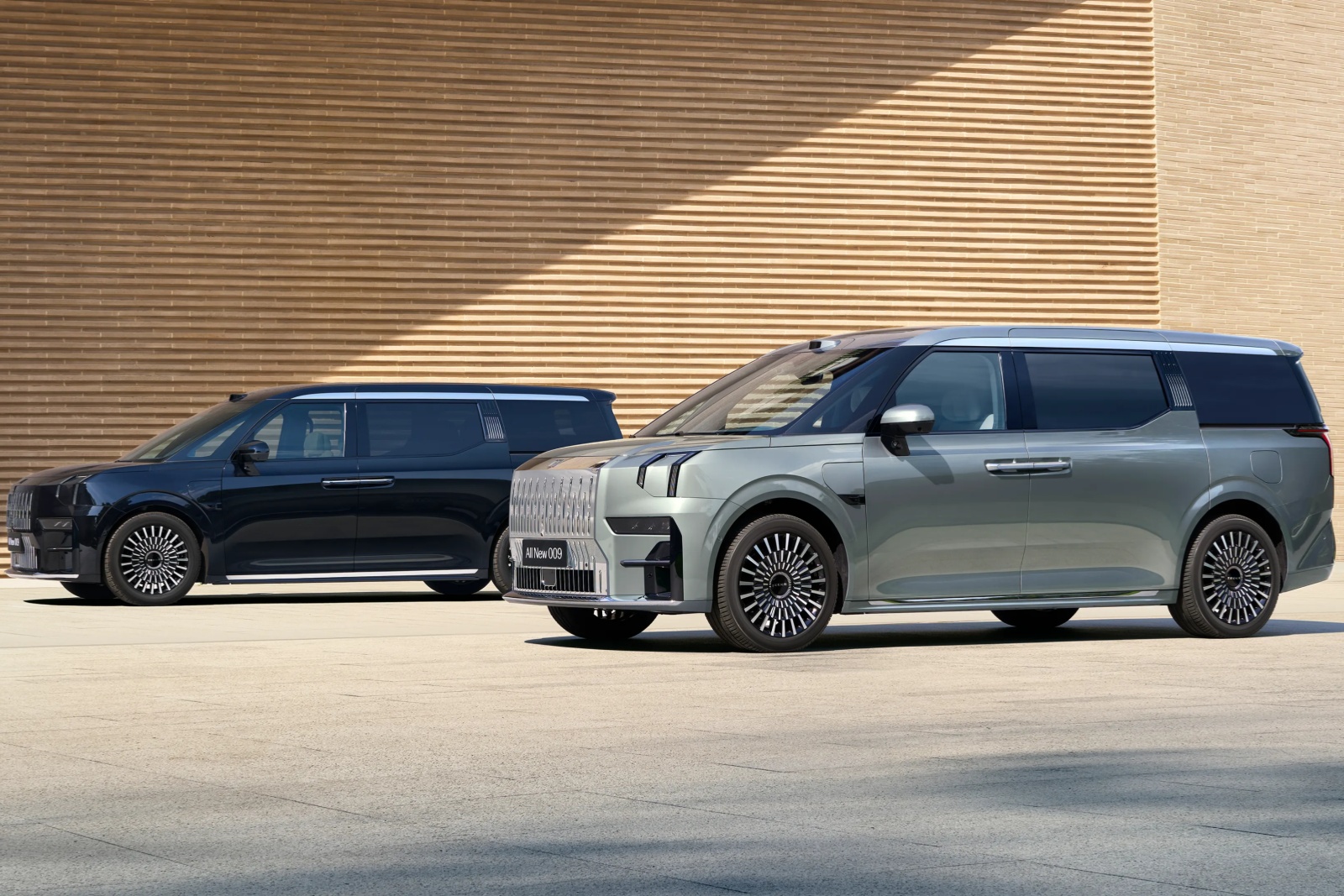 2024款極氪009 MPV